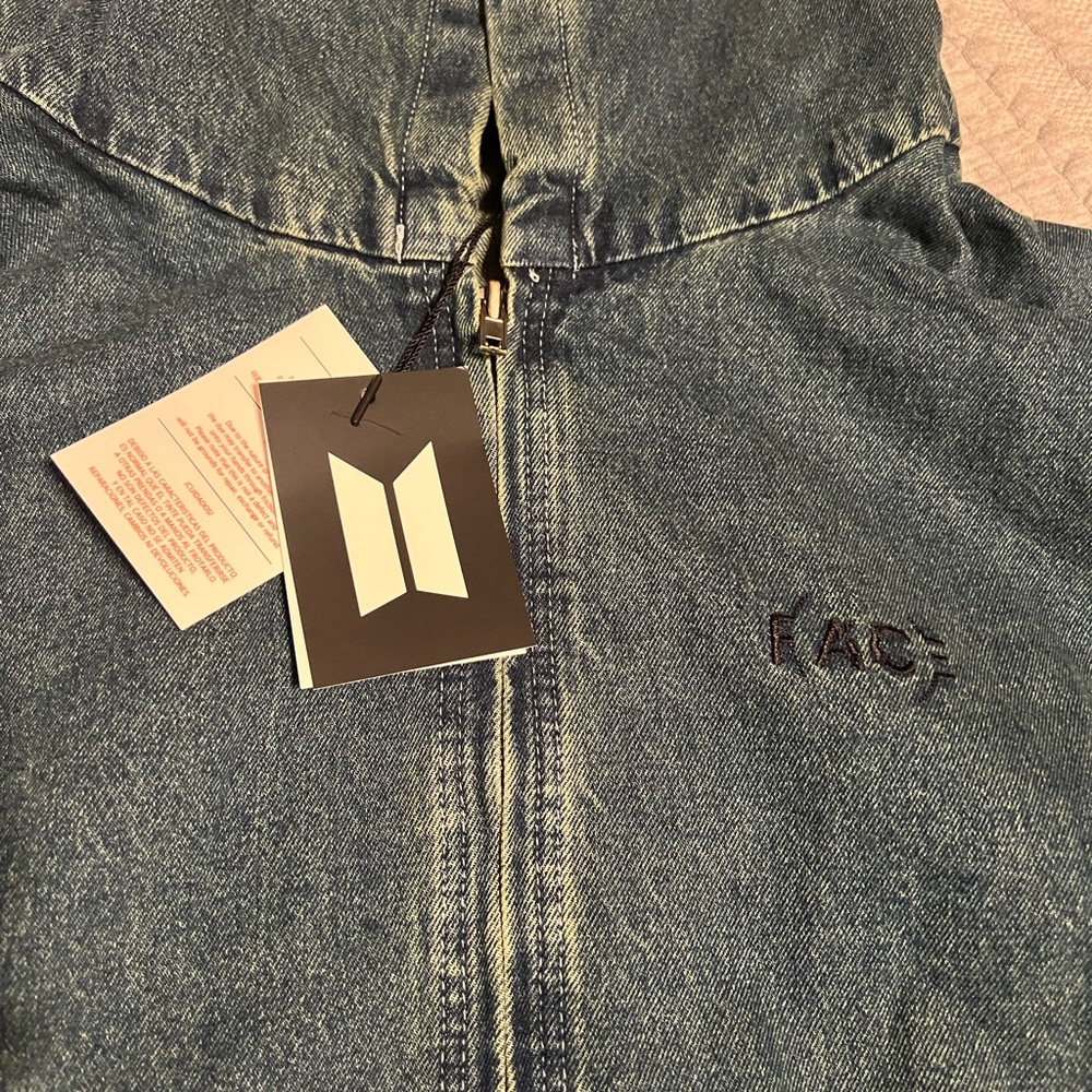 Official RARE BTS Jimin Exhibition “The Truth Untold” Pop Up Denim ZipUp Hoodie - Picture 3 of 5